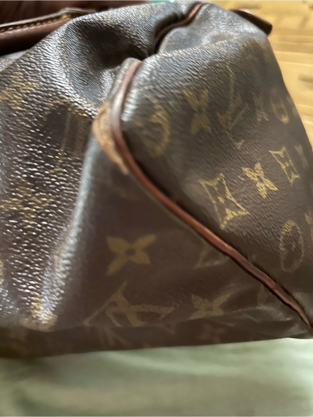 Louis Vuitton Brown Monogram Canvas Speedy Satchel - Picture 5 of 11